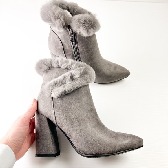 Azura Bootie Womens size 6 Janesa Grey Ankle Boots Faux Fur Micro Suede - Picture 7 of 13